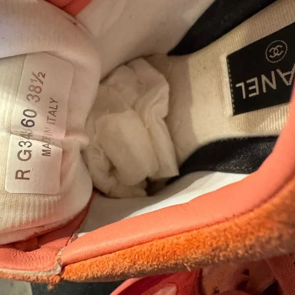 Authentic Chanel ladies sneakers - Picture 4 of 7